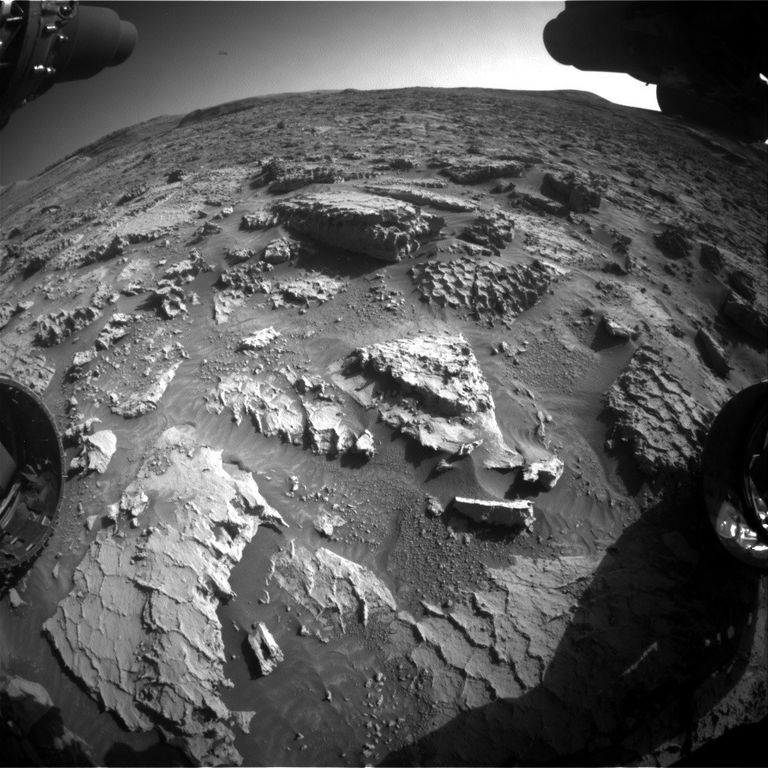 NASA Curiosity aracının Mars'ta görüntülediği petek benzeri yapılar